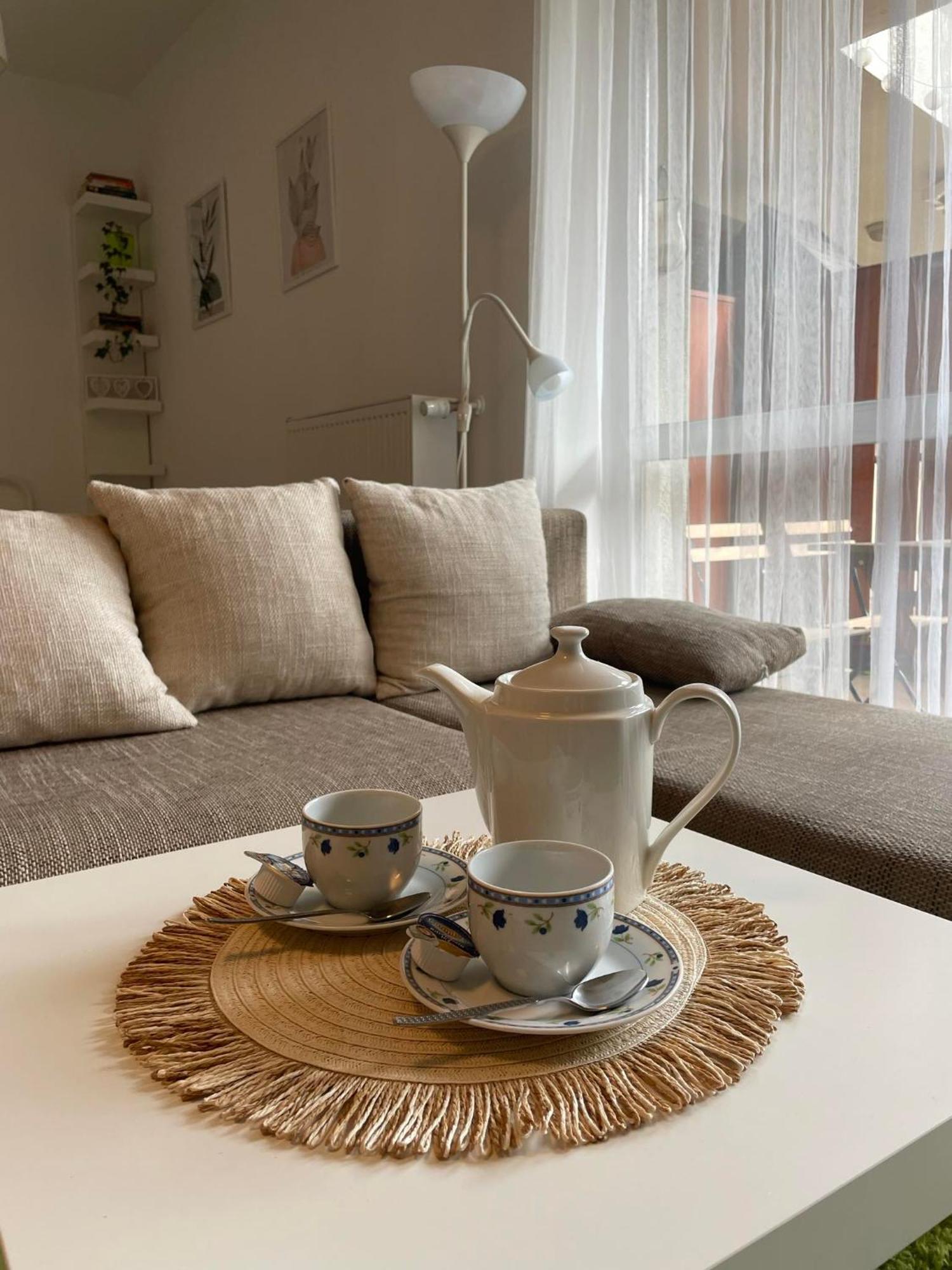 Green City Apartment Budapest - Free Garage, Ac, Balcony, Wi-Fi Zewnętrze zdjęcie