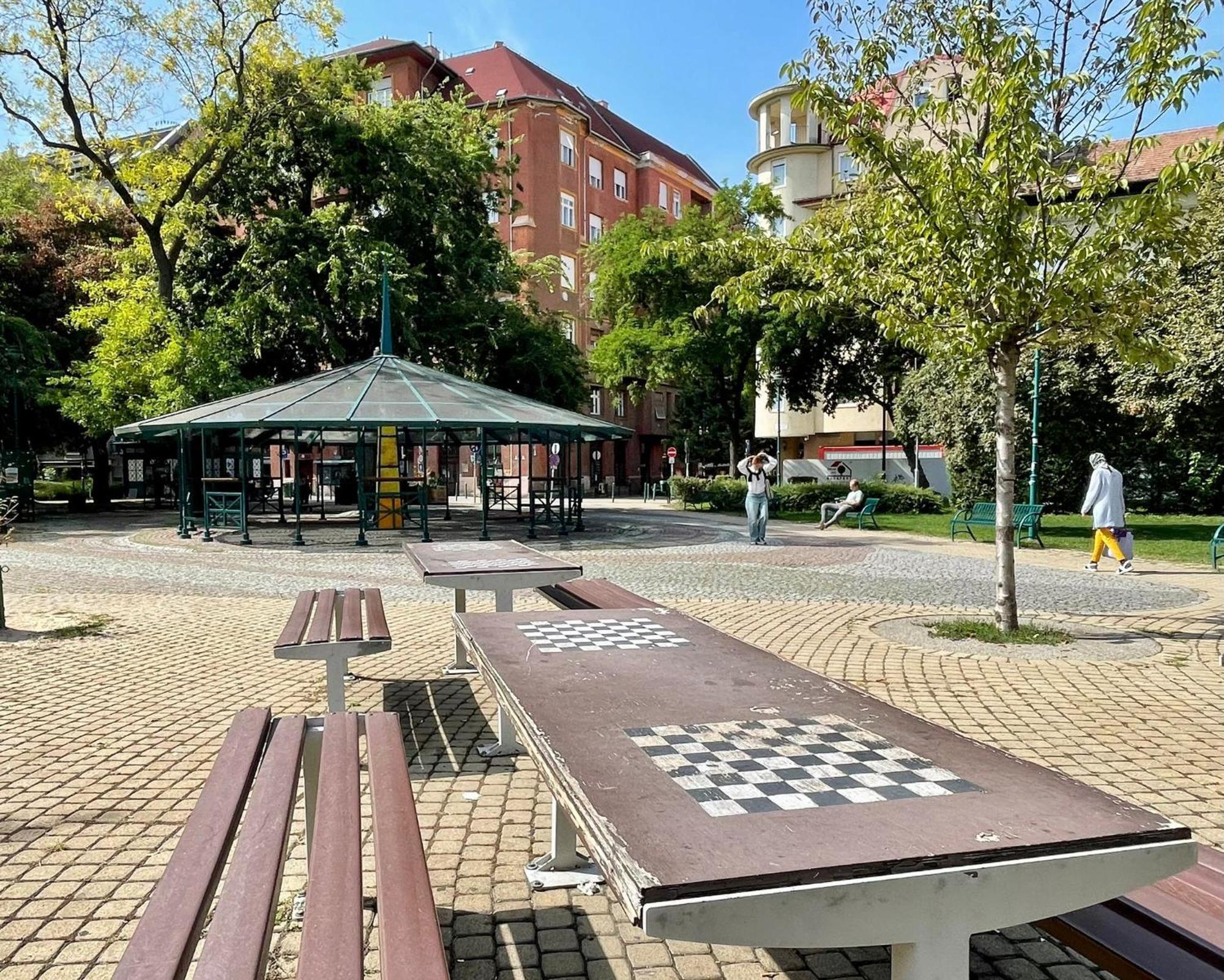 Green City Apartment Budapest - Free Garage, Ac, Balcony, Wi-Fi Zewnętrze zdjęcie